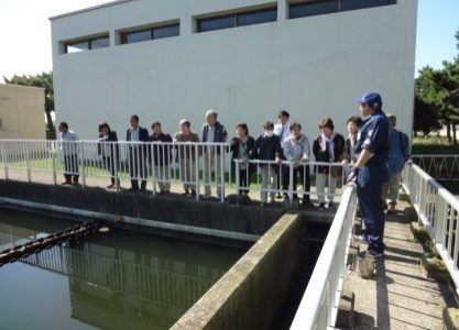 八重田浄化センターの見学　（10/4）