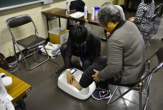 医療セミナーと健康チェック（12/5）