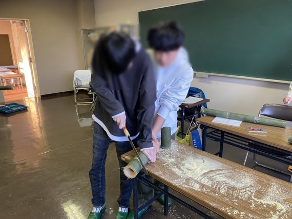 子ども向け「ねぶた灯篭・竹灯篭作りクラフト体験」
