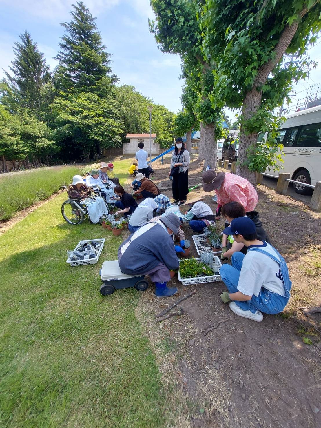 子ども寄せ植え体験』inコミュニティガーデン横内