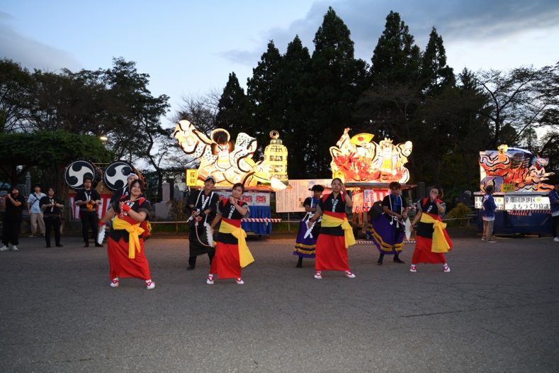横内秋ねぶた運行